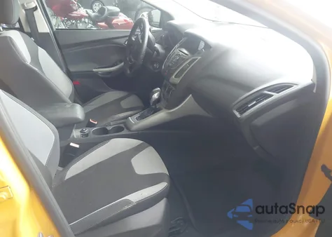 2012 Ford Focus Se z USA, uszkodzony, nr VIN 1FAHP3F25CL232076